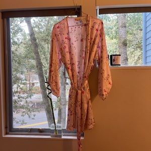 JACLYN SMITH VINTAGE ROBE